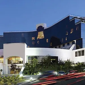 Otel Mak Albania, Tiran